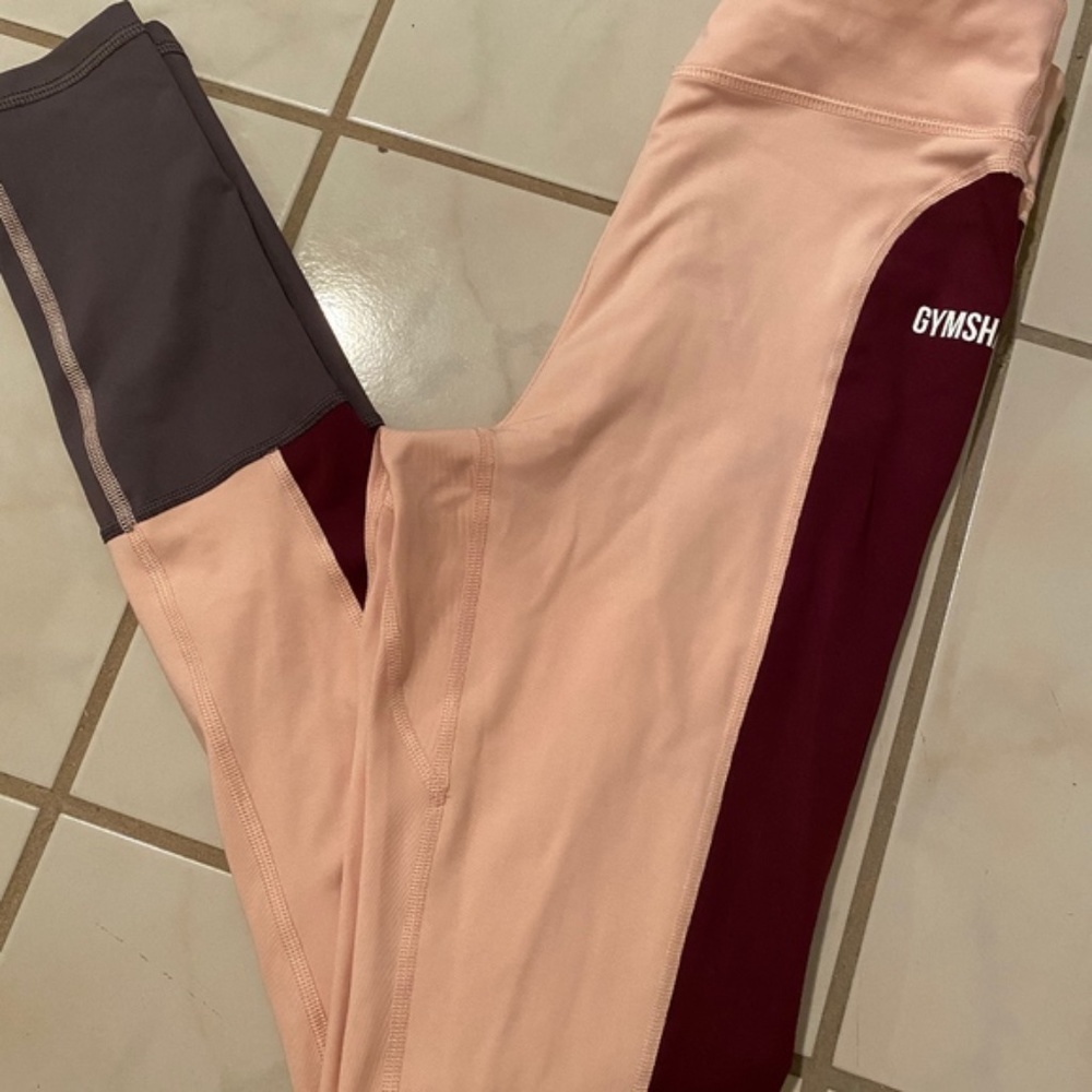 Gymshark Illusion Legging in PINK